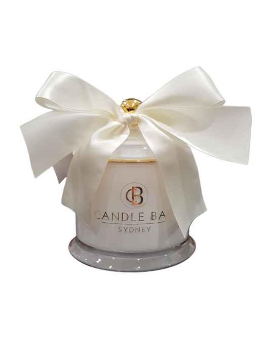 VICTORIA CANDLE WHITE