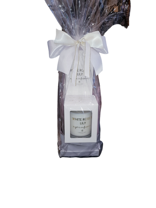 White Rose And Lilly Hamper